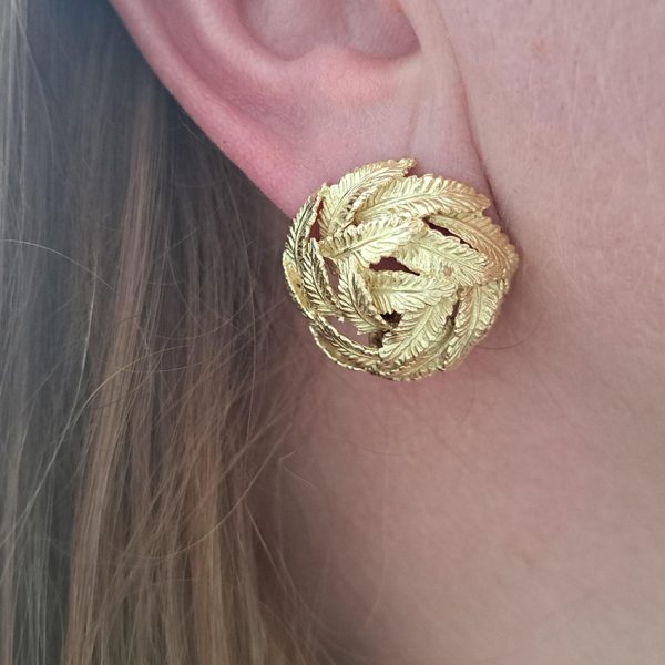 Vintage Hermes 18ct Yellow Gold Leaf Circular Clip Earrings