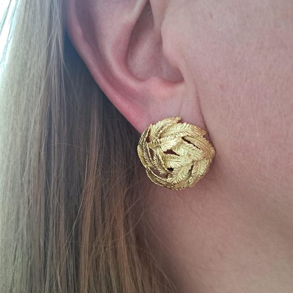 Vintage French 18ct Yellow Gold Leaf Circular Clip Earrings by Hermes