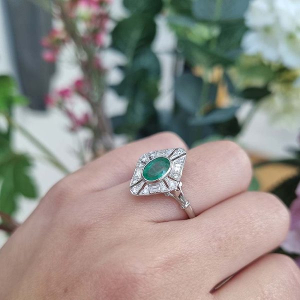 Emerald and Diamond Cluster Plaque Ring in Platinum