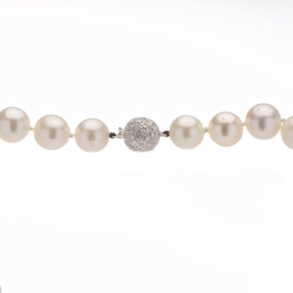 South Sea Pearl Necklace with Diamond Set Gold Clasp, Graduated cultured South Sea pearls with 18ct white gold ball clasp set with 1ct of round brilliant-cut diamonds