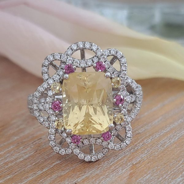 Contemporary 5.08ct Natural No Heat Yellow Sapphire and Diamond Cluster Cocktail Ring with Pink Sapphires in Platinum