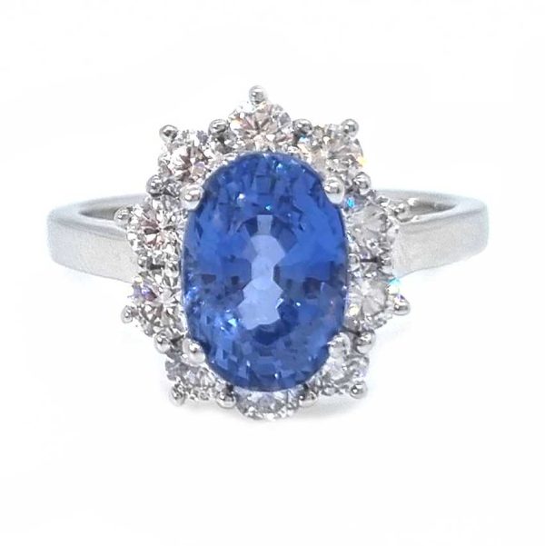 3.32cts Ceylon Cornflower Sapphire and Diamond Oval Cluster Ring