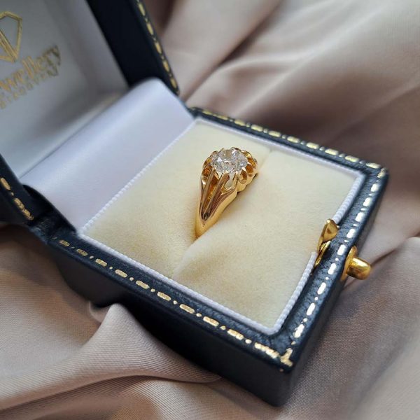 Antique 1.06ct Diamond Solitaire Engagement Signet Ring in Yellow Gold with Ribbed Shoulders