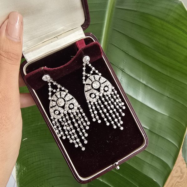 Vintage Late Art Deco 6.93ct Diamond and Platinum Chandelier Fringe Drop Earrings, with 6.93 carats of brilliant-cut, Edwardian-cut and old-cut diamonds, Circa 1935