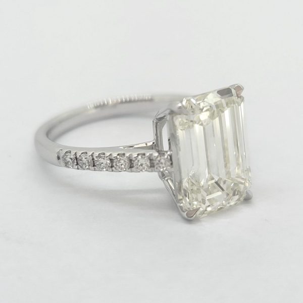 1.14ct Emerald Cut Diamond Solitaire Engagement Ring, single stone 4.14 carat VS1 emerald-cut diamond in 18ct white gold with diamond shoulders