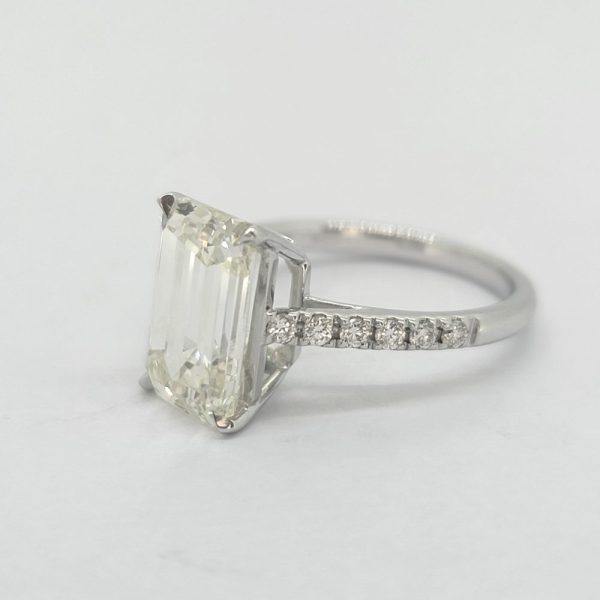 1.14ct Emerald Cut Diamond Solitaire Engagement Ring, single stone 4.14 carat VS1 emerald-cut diamond in 18ct white gold with diamond shoulders