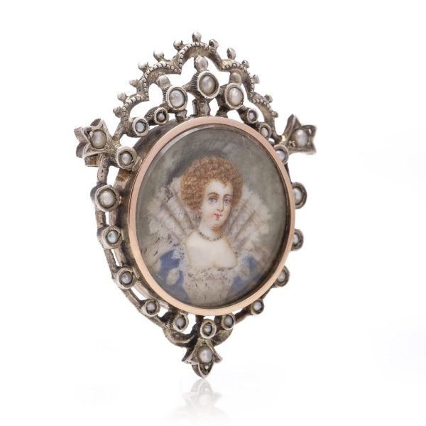 Victorian silver and gold mounted brooch.