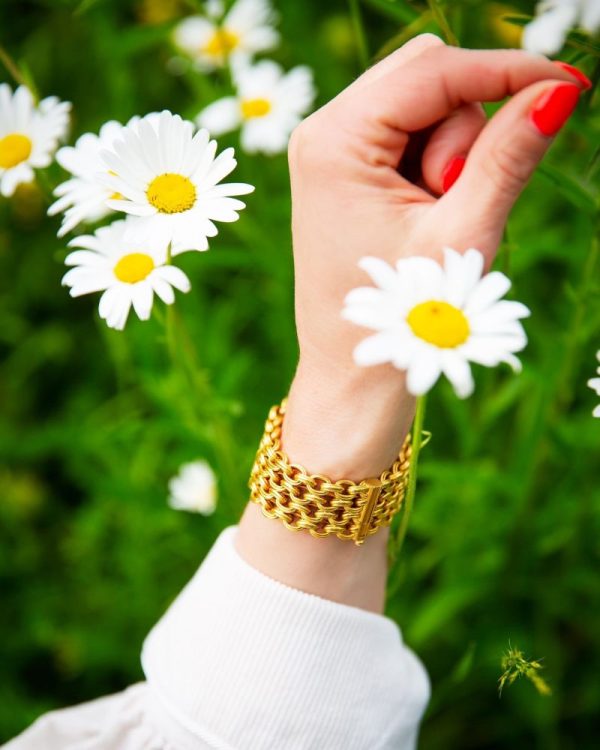 Four row rope chain bracelet in 22 carat yellow gold.