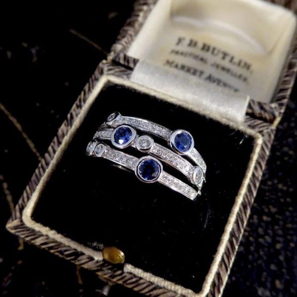 Sapphire and diamond bubble style ring in platinum.