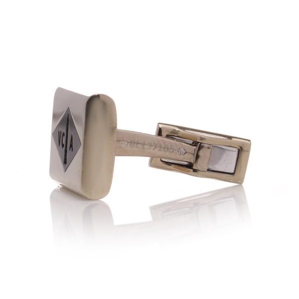 Van Cleef & Arpels gold and mother of pearl cufflinks.