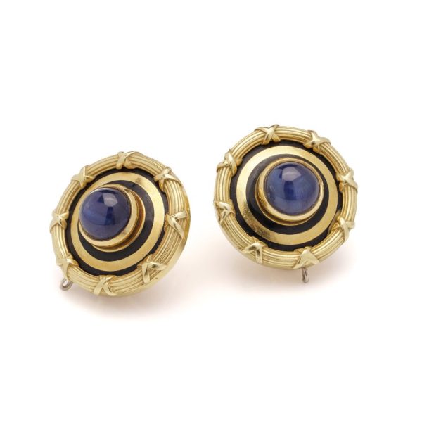 Sapphire earrings in gold