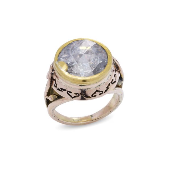 Victorian diamond ring in gold.