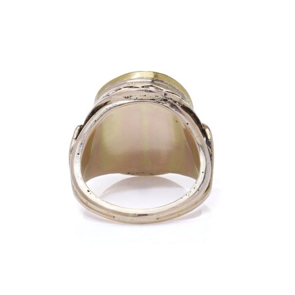 Victorian diamond ring in gold.