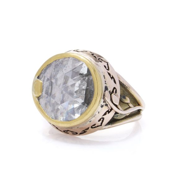 Victorian diamond ring in gold.