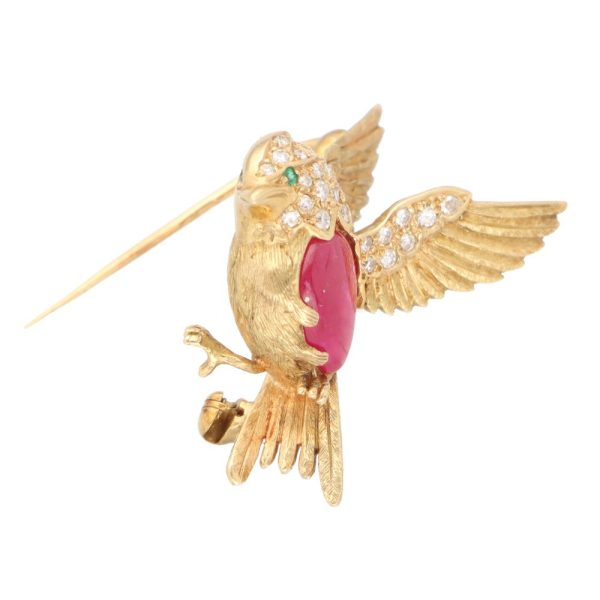 A vintage 18ct yellow gold diamonds kookaburra brooch set with diamonds, ruby cabochon and emerald. circa 1988