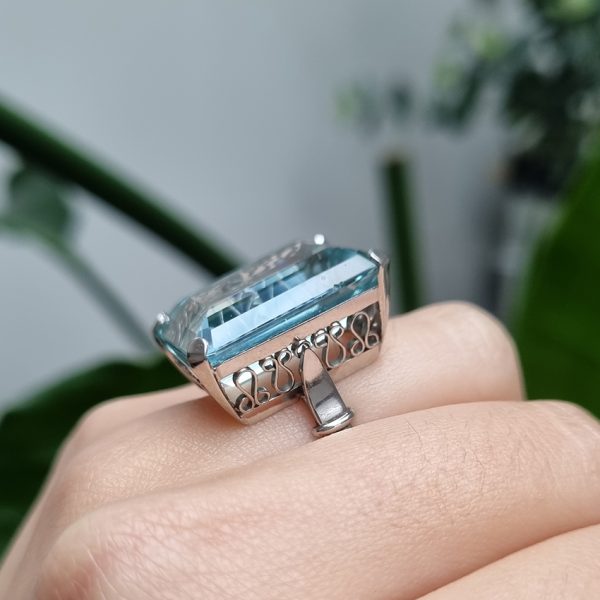 Art Deco 23.18ct Emerald Cut Aquamarine Solitaire Cocktail Ring in Platinum