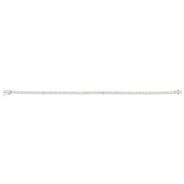 Diamond tennis bracelet in white gold.
