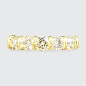 Diamond five stone ring in gold. 