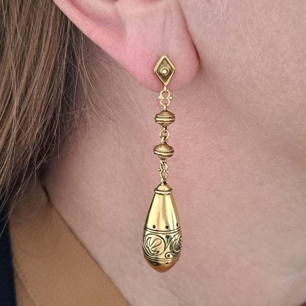 Victorian Antique 15ct Gold Torpedo Drop Earrings, pair of Victorian long drop earrings, approximately 6.5cm in length Test as 15ct gold