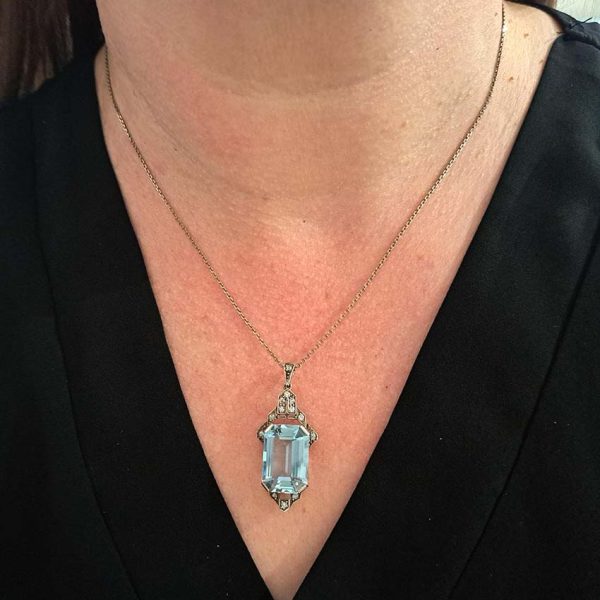 Antique Vintage Art Deco 10.47ct Emerald Step Cut Aquamarine and Diamond Pendant Necklace