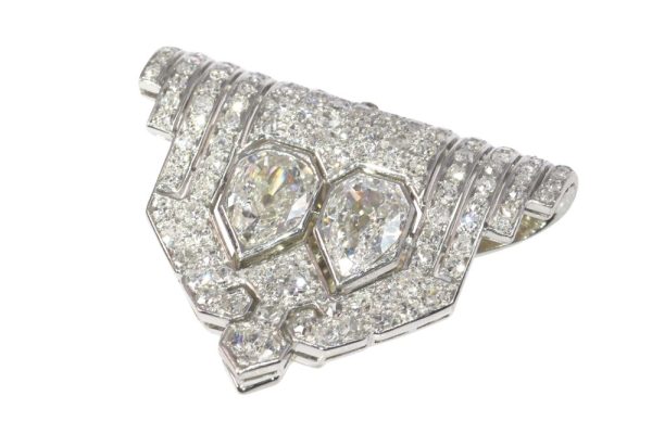 Art Deco platinum jewellery clip with old cut diamonds.
