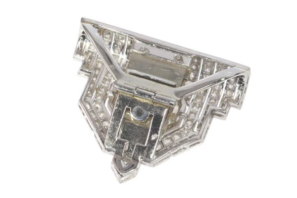 Art Deco platinum jewellery clip with old cut diamonds.