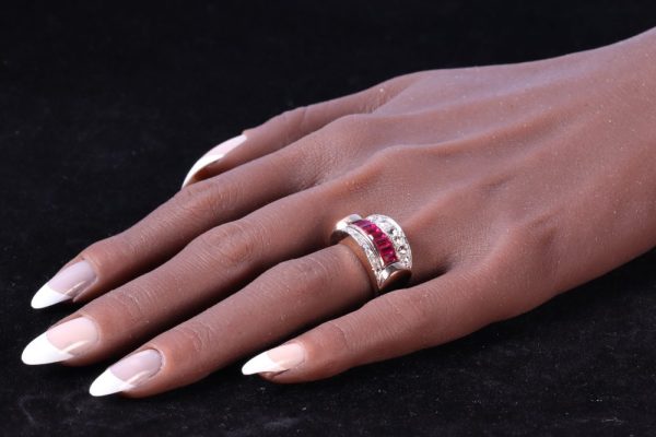 Vintage ruby and diamond ring in rose gold.