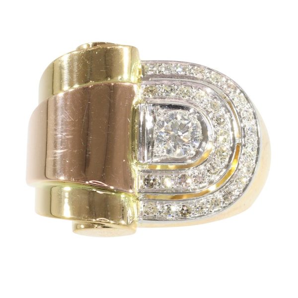 Vintage diamond ring in gold and platinum.