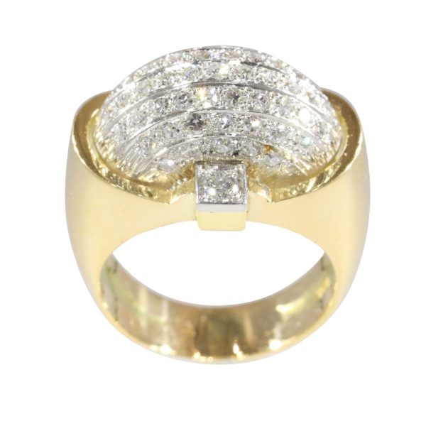 Vintage diamond ring in yellow and white gold.