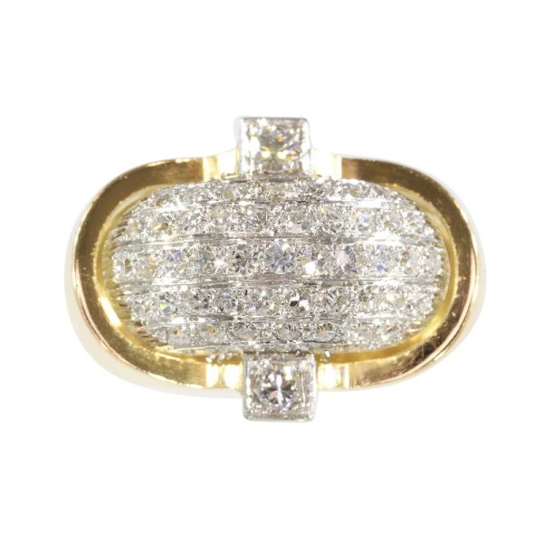 Vintage diamond ring in yellow and white gold.