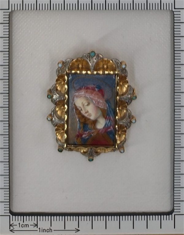 Vintage enamel brooch in yellow and white gold.