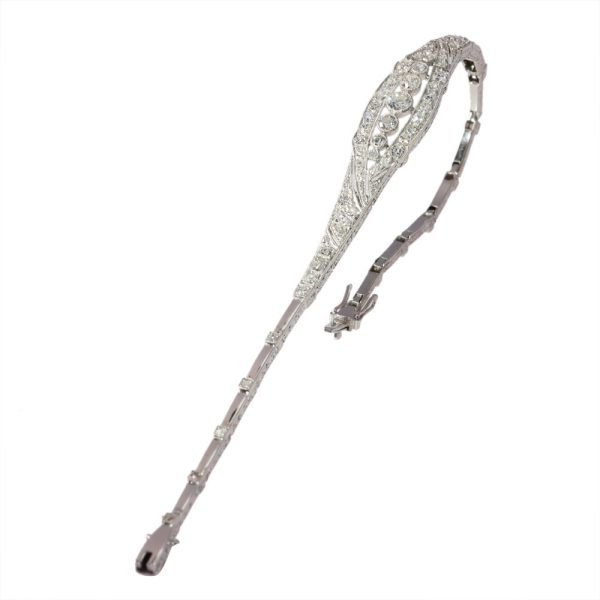 Diamond bracelet in white gold