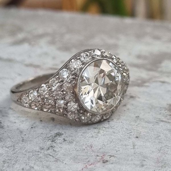 Art Deco 2.8ct Diamond Bombe Cluster Ring, 2.8ct old European transitional cut diamond in single-cut diamond encrusted domed surround in platinum