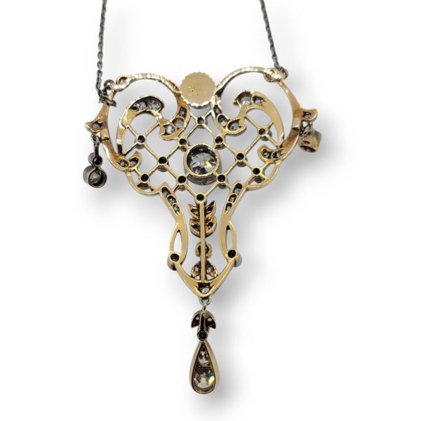 Antique Belle Epoque Diamond Pendant Necklace in platinum upon gold