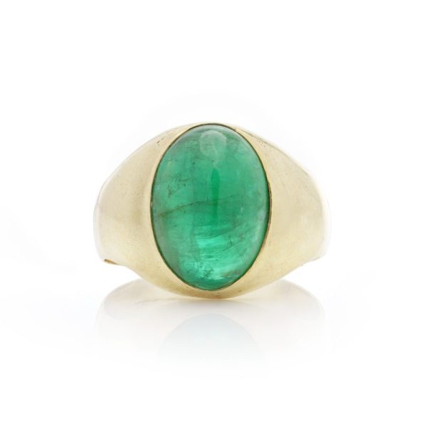 Vintage emerald dome ring in gold.
