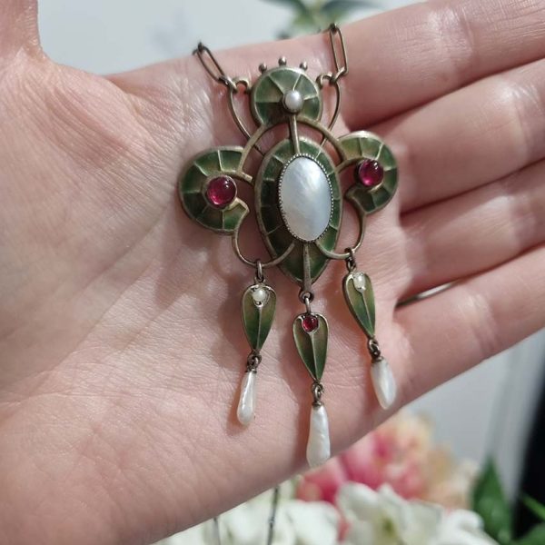 Art Nouveau Plique a Jour Enamel and Pearl Pendant Necklace, stained glass windows of green plique a jour enamel with central natural pearl and Mississippi river pearls drops