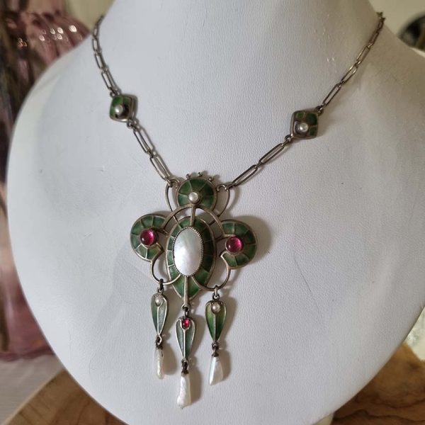 Art Nouveau Plique a Jour Enamel and Pearl Pendant Necklace, stained glass windows of green plique a jour enamel with central natural pearl and Mississippi river pearls drops