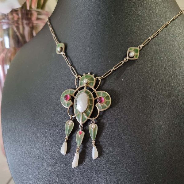 Art Nouveau Plique a Jour Enamel and Pearl Pendant Necklace, stained glass windows of green plique a jour enamel with central natural pearl and Mississippi river pearls drops