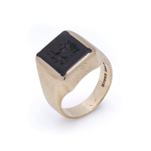 Vintage bloodstone intaglio signet ring in gold.