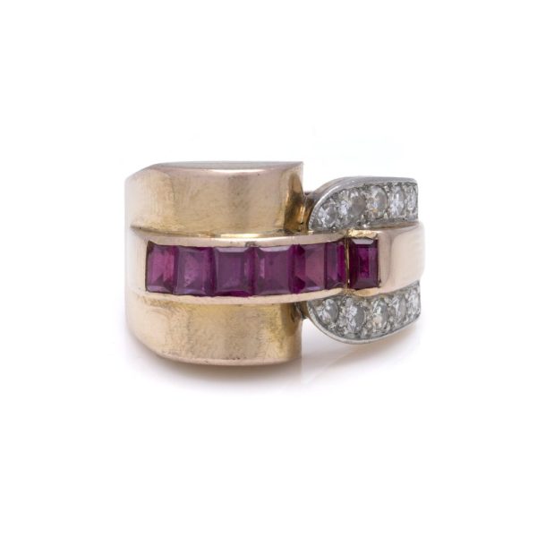 Art Deco ruby and diamond ring in yellow gold.