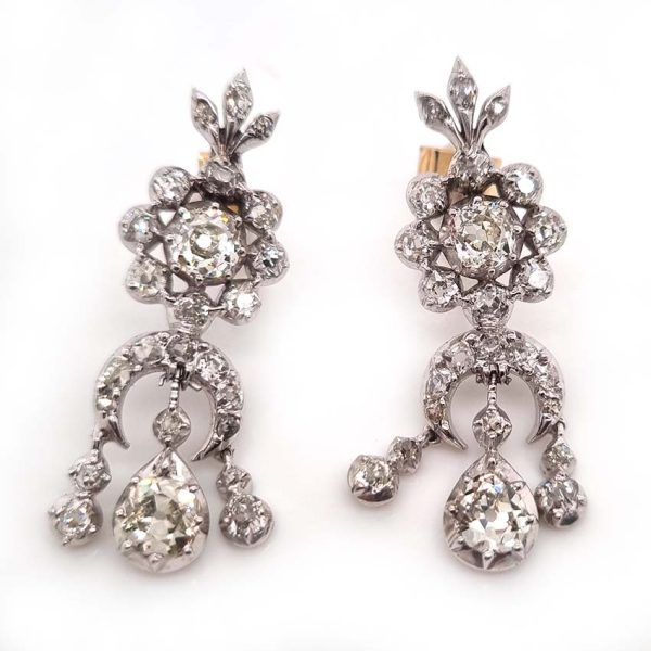 Georgian Antique Old Cut Diamond Girandole Chandelier Drop Earrings, charming chunky old mine cut diamonds in pineapple design cluster top suspending crescent moon with articulated tassel drops in silver upon gold. Circa 1830