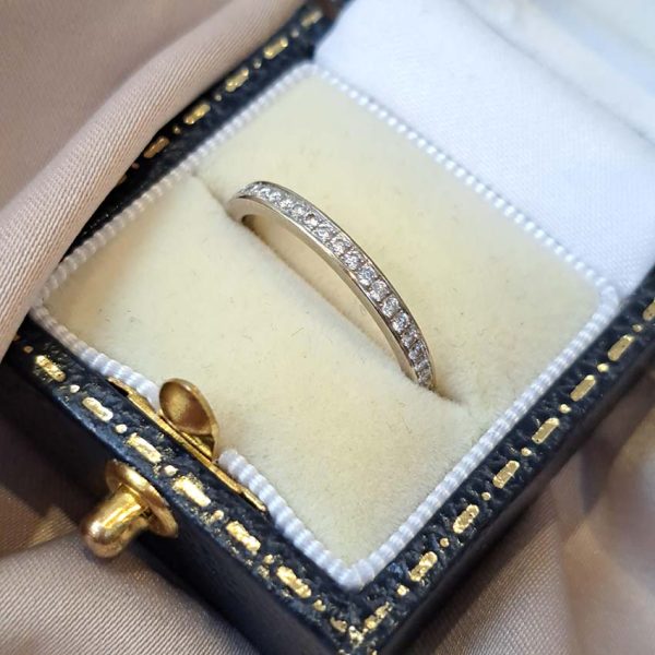 Theo Fennell Diamond Eternity Band Ring in 18ct Gold, 18ct gold band channel set with round F/G VS brilliant-cut diamonds size M 3/4 some resizing possible
