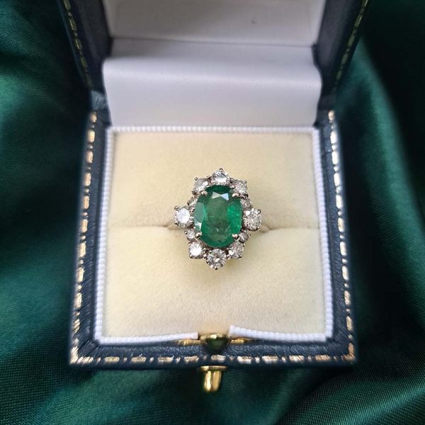 Vintage 2ct Oval Emerald and Diamond Cluster Ring in 18ct White Gold