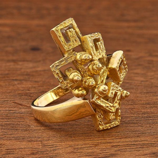 Vintage 1970s Ilias Lalaounis Designer Gold Cocktail Ring, attractive unique striking Ilias Lalaounis 18ct yellow gold ring beautifully designed in a vintage modernist brutalist style