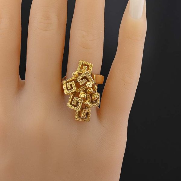Vintage 1970s Ilias Lalaounis Designer Gold Cocktail Ring, attractive unique striking Ilias Lalaounis 18ct yellow gold ring beautifully designed in a vintage modernist brutalist style