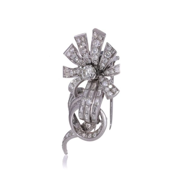Vintage Cartier diamond brooch in platinum.