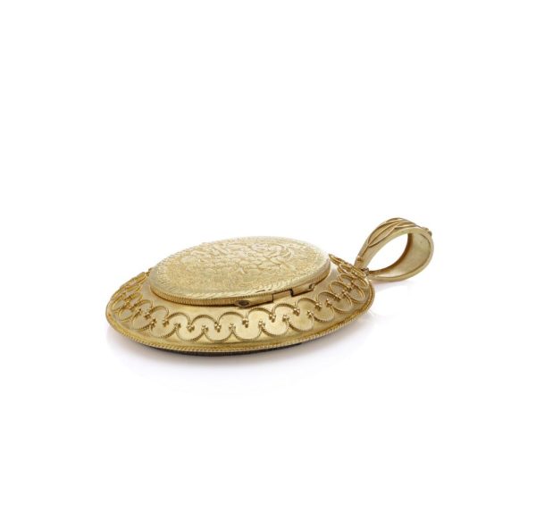 Victorian gold mourning locket.