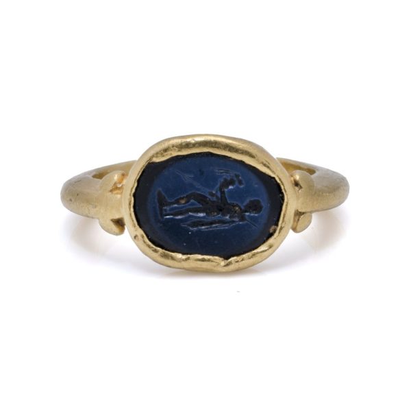 Antique Roman gold ring with Nicolo Intaglio.