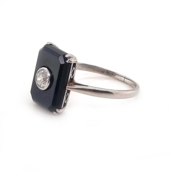 Art Deco 0.25ct Old European Cut Diamond and Onyx Plaque Tablet Ring in Platinum