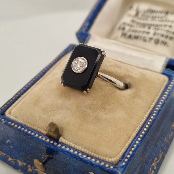 Art Deco 0.25ct Old European Cut Diamond and Onyx Plaque Tablet Ring in Platinum